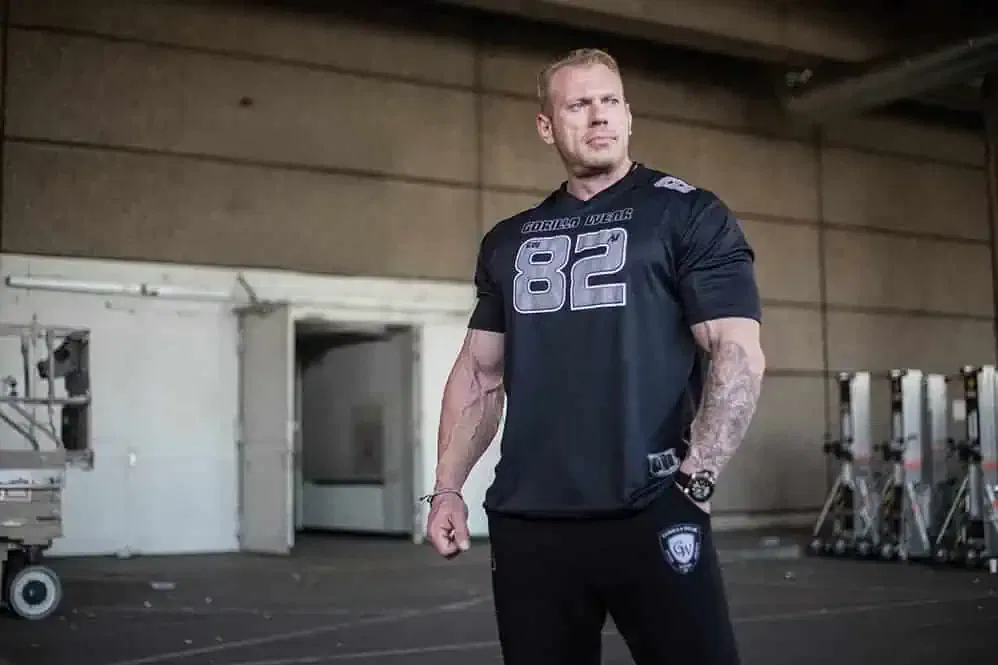 Fresno T-shirt - Black/Red - Image 5